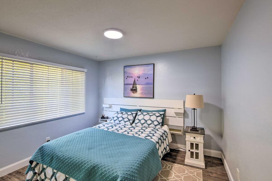 Building Photo - 434 Larkin St