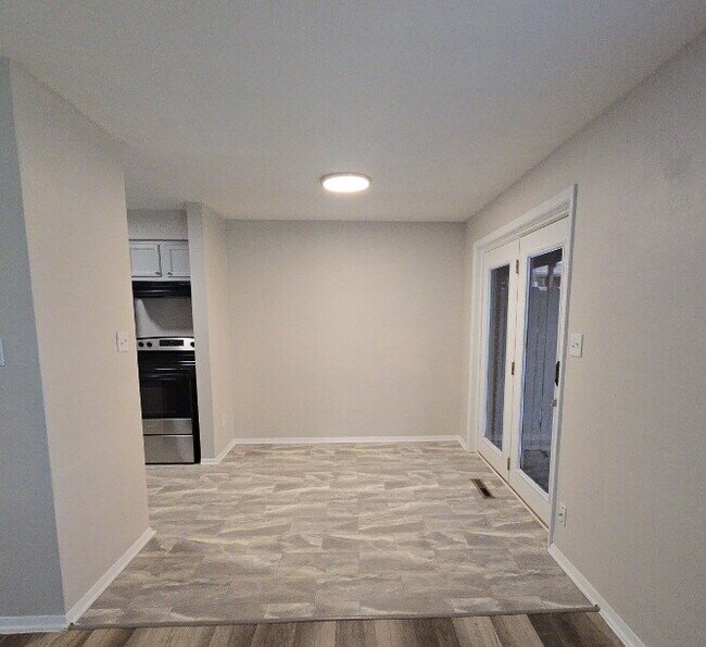 Building Photo - 1015 E Pearl St