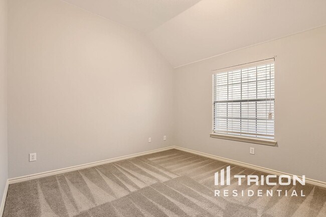 Building Photo - 7100 Brekenridge Dr