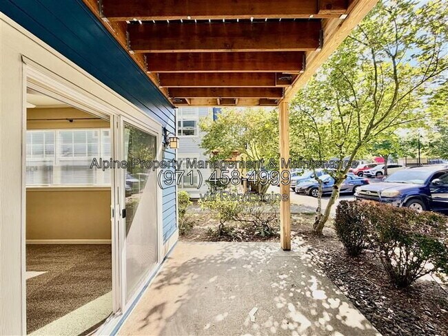 Building Photo - 22836 SW Forest Creek Dr