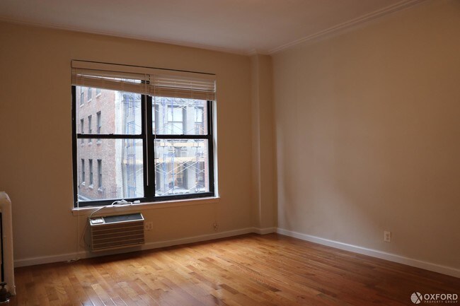 Primary Photo - 11 East 32nd Street