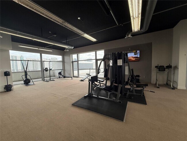 Building Photo - 36 NW 6th Ave