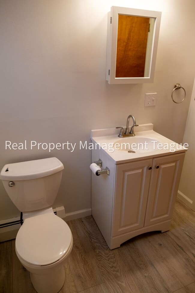 Building Photo - 6 Indiana Ave