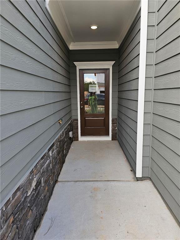Building Photo - 2460 Ravencliff Dr