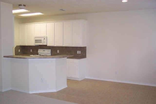 Building Photo - 135 Gallery Cove Ct
