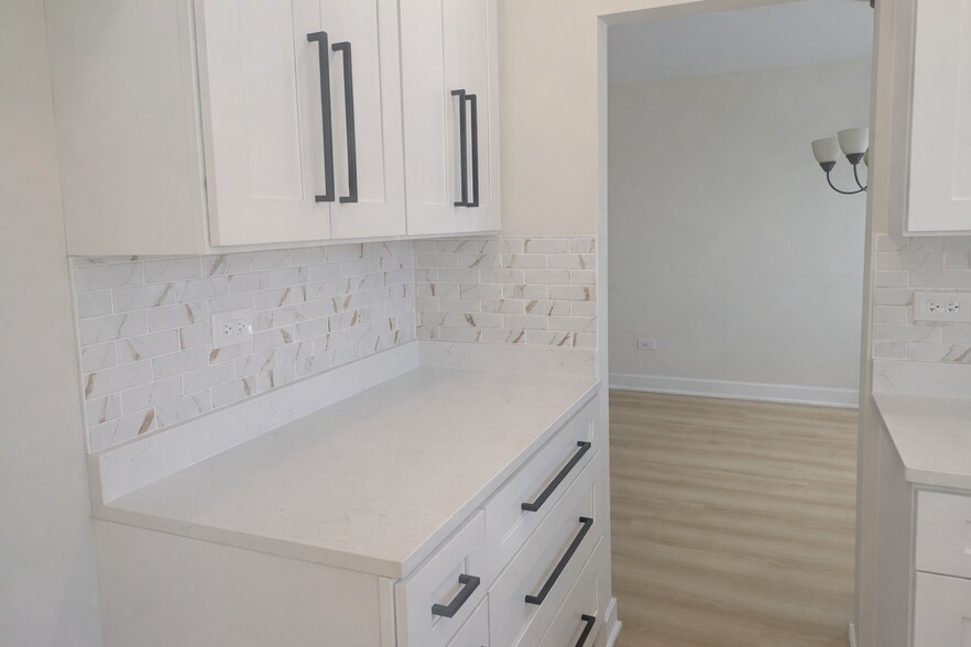 Building Photo - 7 Blue Jay Ct