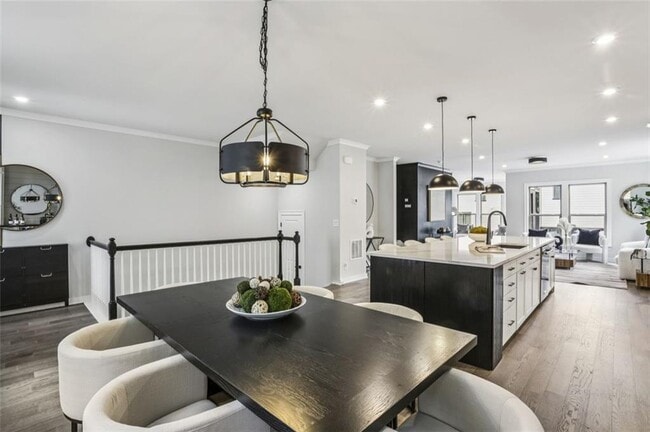 Building Photo - 2090 Emmet Pk Ln