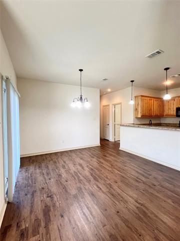 Building Photo - 214 Lasso Cir