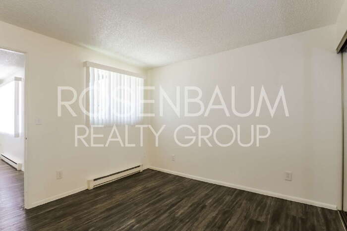 Building Photo - 2625 N Alvernon Way