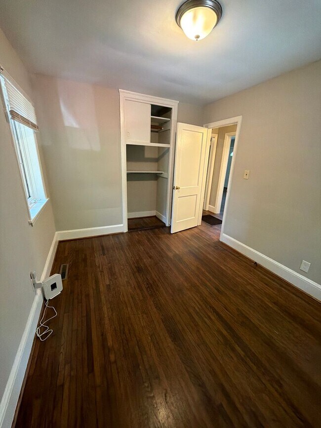 Building Photo - T.R. Lawing Realty Property