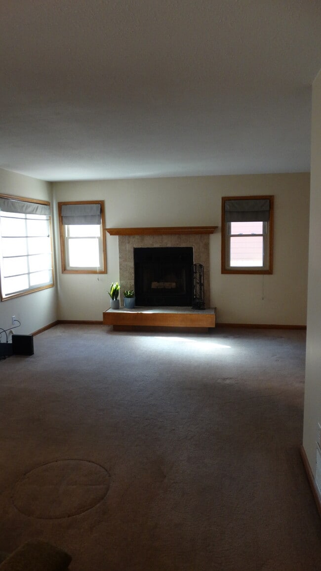 Building Photo - 13064 Garfield Dr