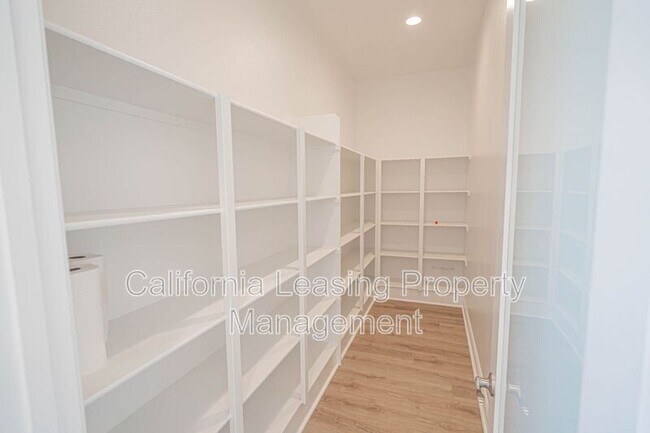 Building Photo - 24111 W Corte Escarpa
