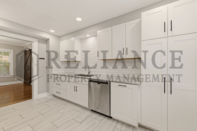 Building Photo - 101 N Belmont Pl