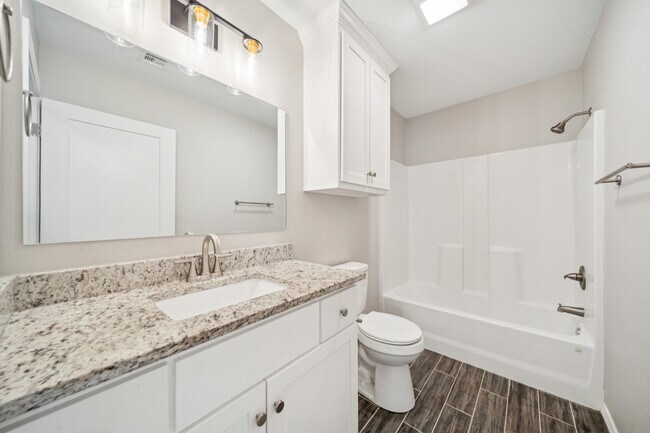 Building Photo - 5429 S Norfolk Ave