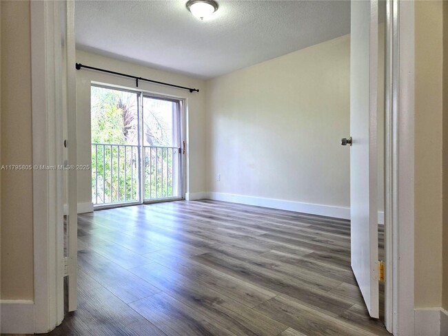 Building Photo - 12423 NW 7th Ln