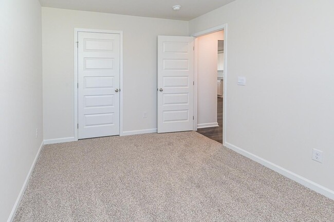 Building Photo - 130 Nettle Leaf Dr