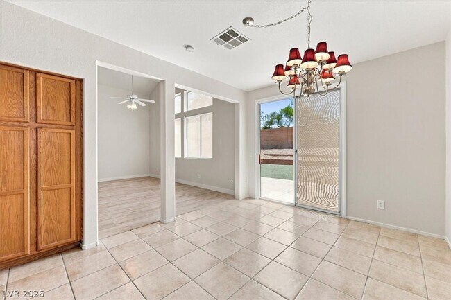 Building Photo - 2681 Park Creek Ln