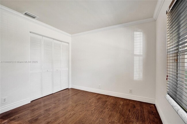Building Photo - 658 Stanton Dr