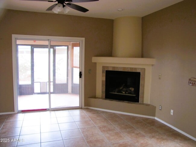Building Photo - 4651 Desert Springs Trail