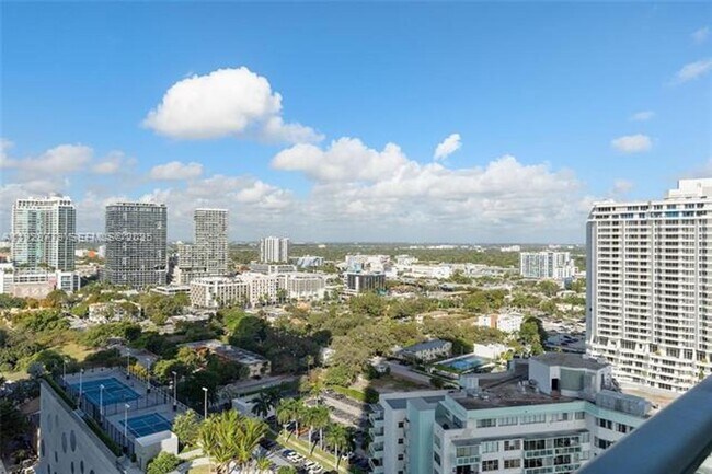 Building Photo - 3131 NE 7th Ave