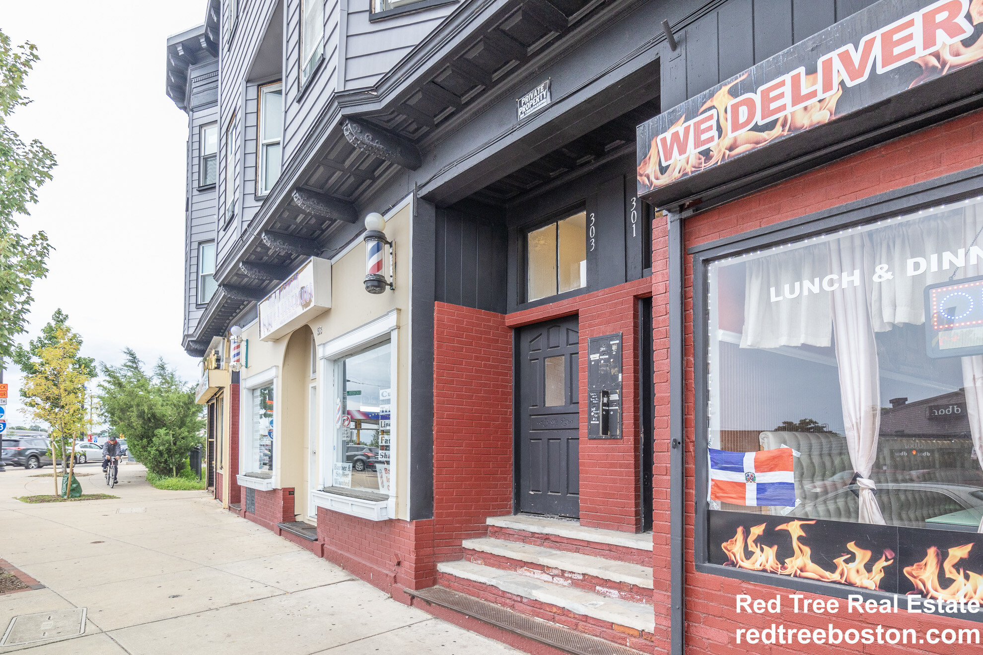 Building Photo - 303 Hancock St