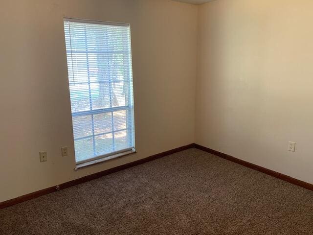 Building Photo - 708 Meadow Ct