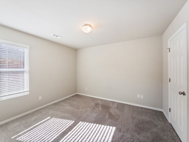 Building Photo - New 4-Bedroom Home for Rent with Granite C...