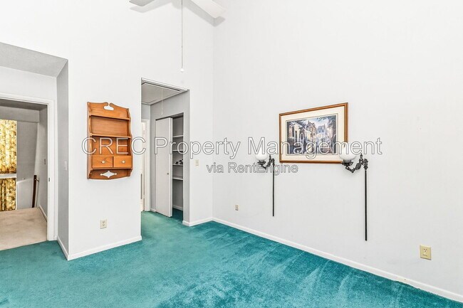 Building Photo - 2173 Spoleto Ln E