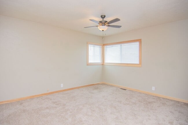 Building Photo - 92 N 2300 W