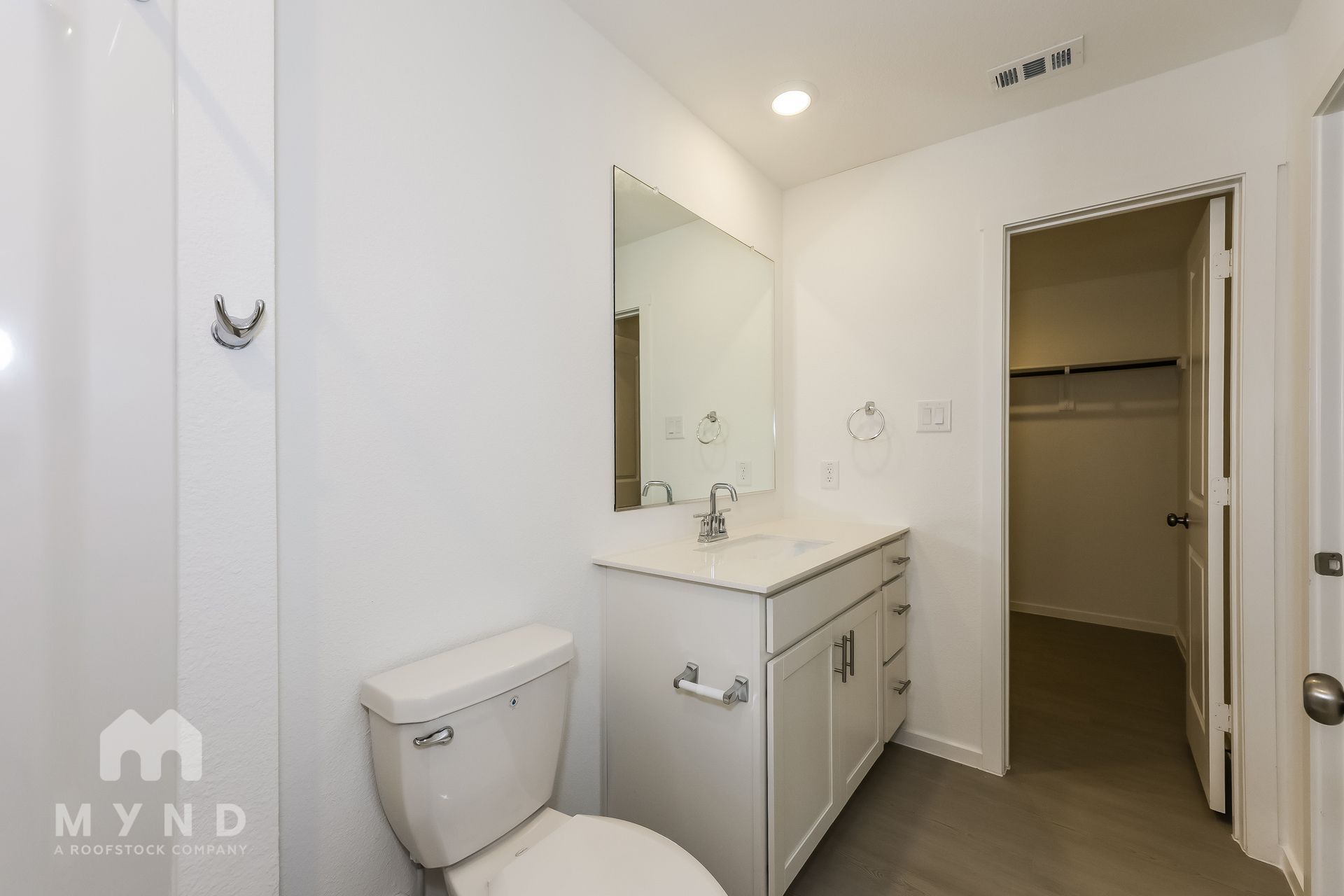 Building Photo - 2760 Ctr Crk Ln