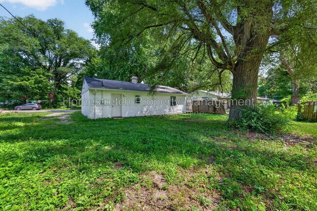 Building Photo - 6 Amelia Dr