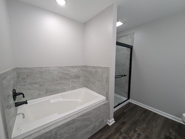 Building Photo - 3 Bed / 2 Bath Home in Riverwood Estates