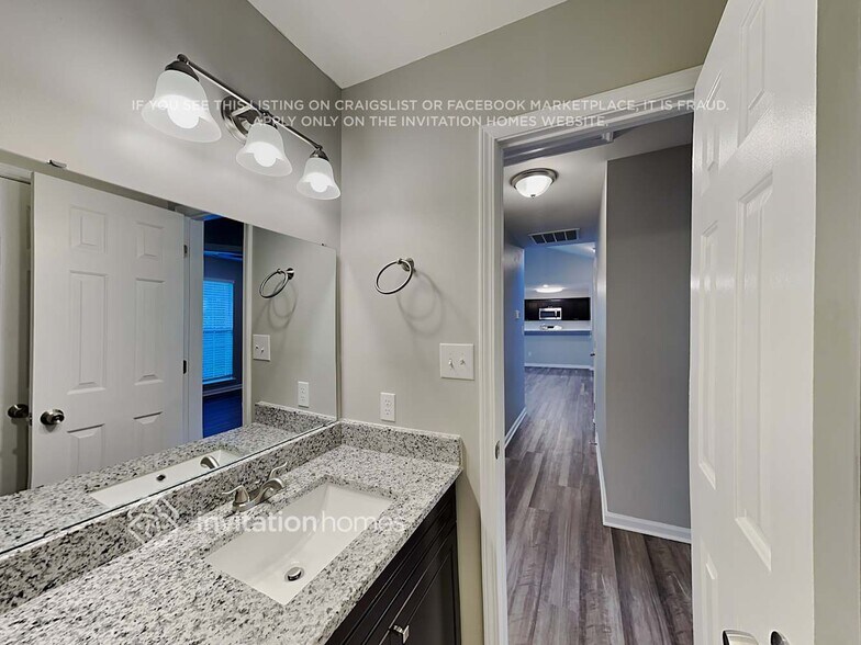 Building Photo - 4695 Falcon Chase Dr SW