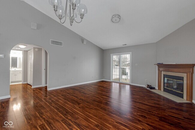 Building Photo - 6318 Pickwick Ct