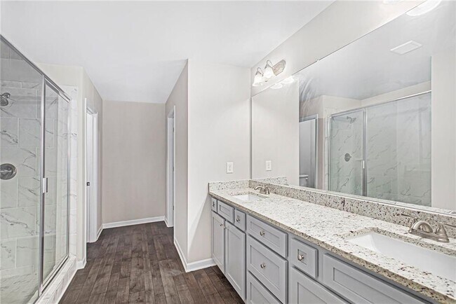 Building Photo - 1157 Burgundy Dr