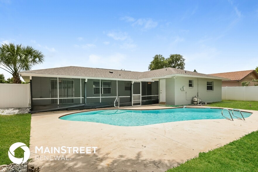 Building Photo - 6745 Paul Revere Ct