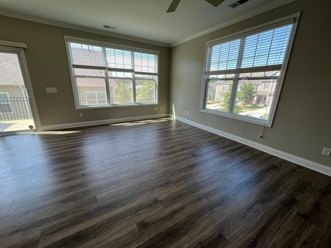 Building Photo - 4959 Harris Woods Blvd