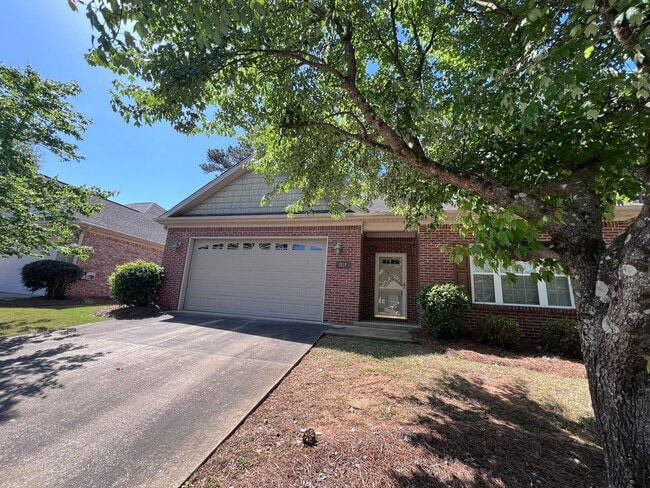 Building Photo - 1618 Professional Pkwy