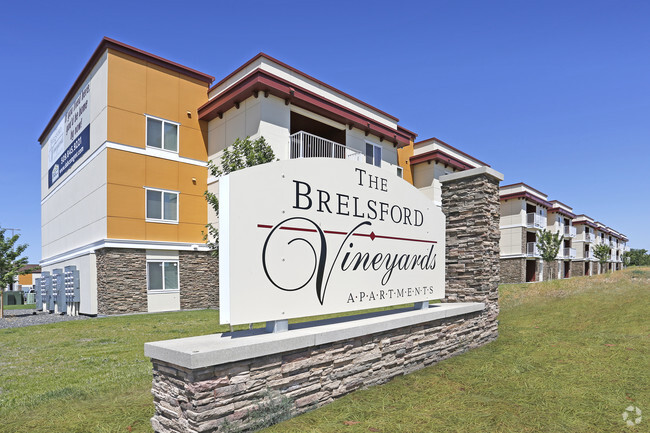 The Brelsford Vineyards Apartments - Entry Sign - Welcome Home - The Brelsford Vineyards