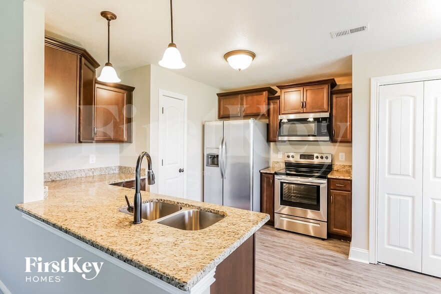 Building Photo - 309 Liberty Bell Ln