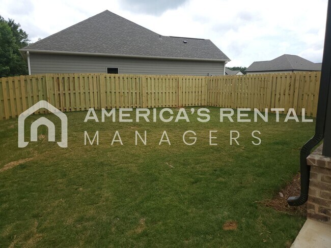 Building Photo - DEPOSIT PENDING! Home for Rent in Clanton, AL.. Available to View Now!!!