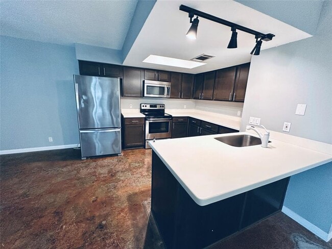 Building Photo - 3416 Willowrun Dr