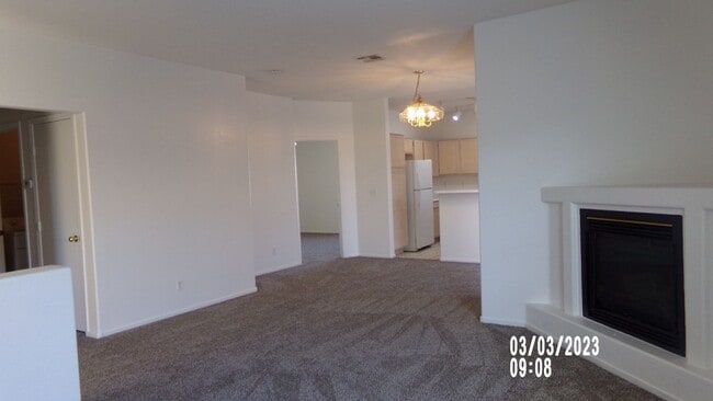 Building Photo - PUEBLO SANTA FE CONDO! FANTASTIC 2 BEDROOM...