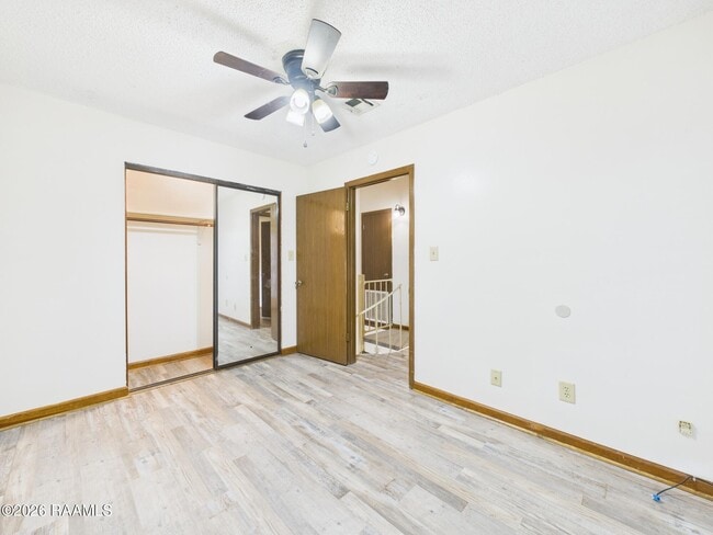 Building Photo - 113 Shekel Dr