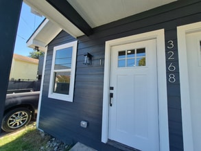 Building Photo - 3268 Holman St