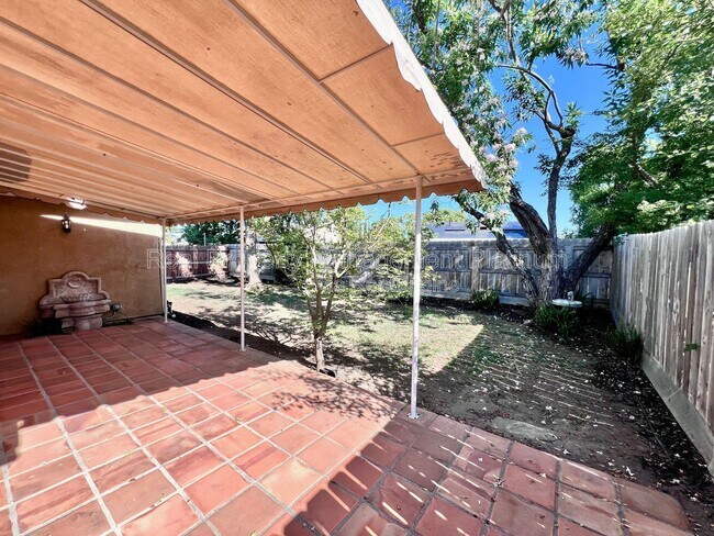 Building Photo - 2669 Alamos Ave