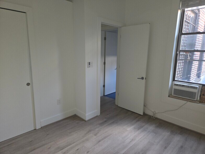 Bedroom - 1339 14th St NW