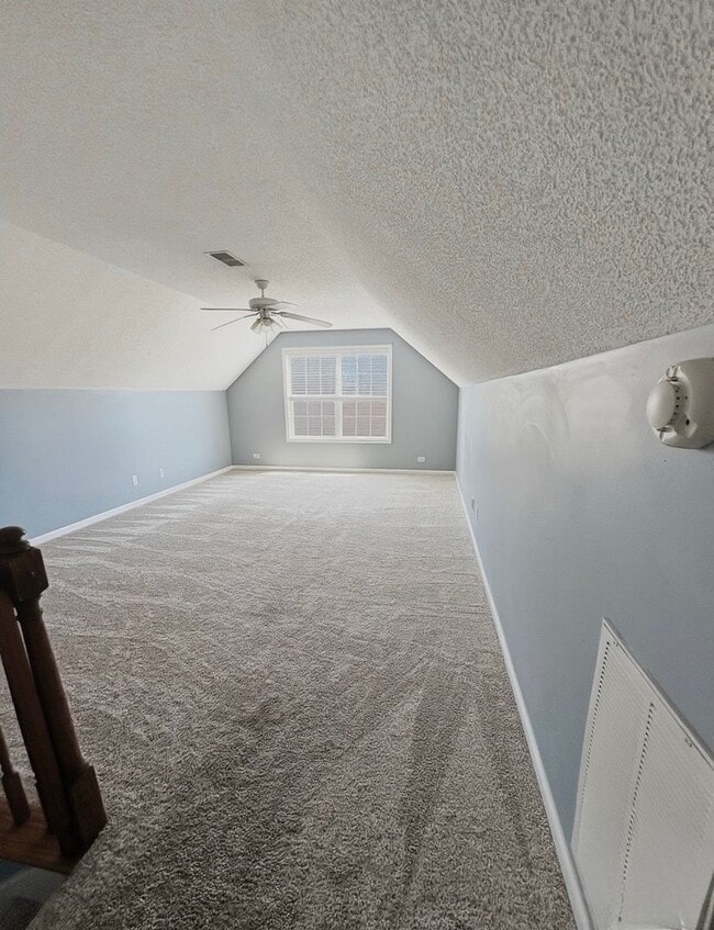Building Photo - Beautiful 3-BR Colonial with Huge Bonus Room in Summerhaven!