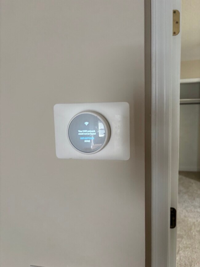 Building Photo - 162 W Hampton St