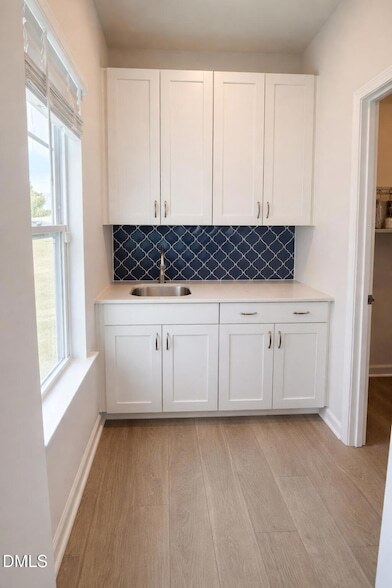 Building Photo - 217 Beacon Hl Rd